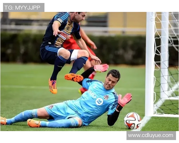 英超赛后复盘深圳篮球队与南京篮球队耐力较量的精彩瞬间与战术分析 英超赛后复盘深圳篮球队与南京篮球队耐力较量的精彩瞬间与战术分析