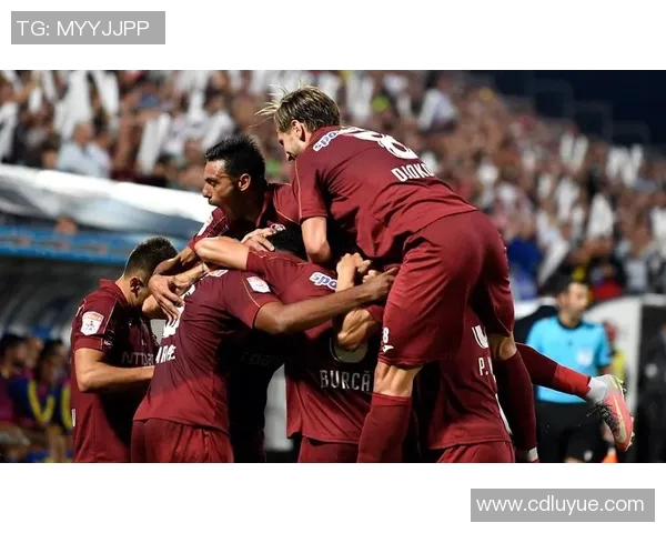 深度分析重庆足球队快攻战术在欧冠赛场的应用与成效